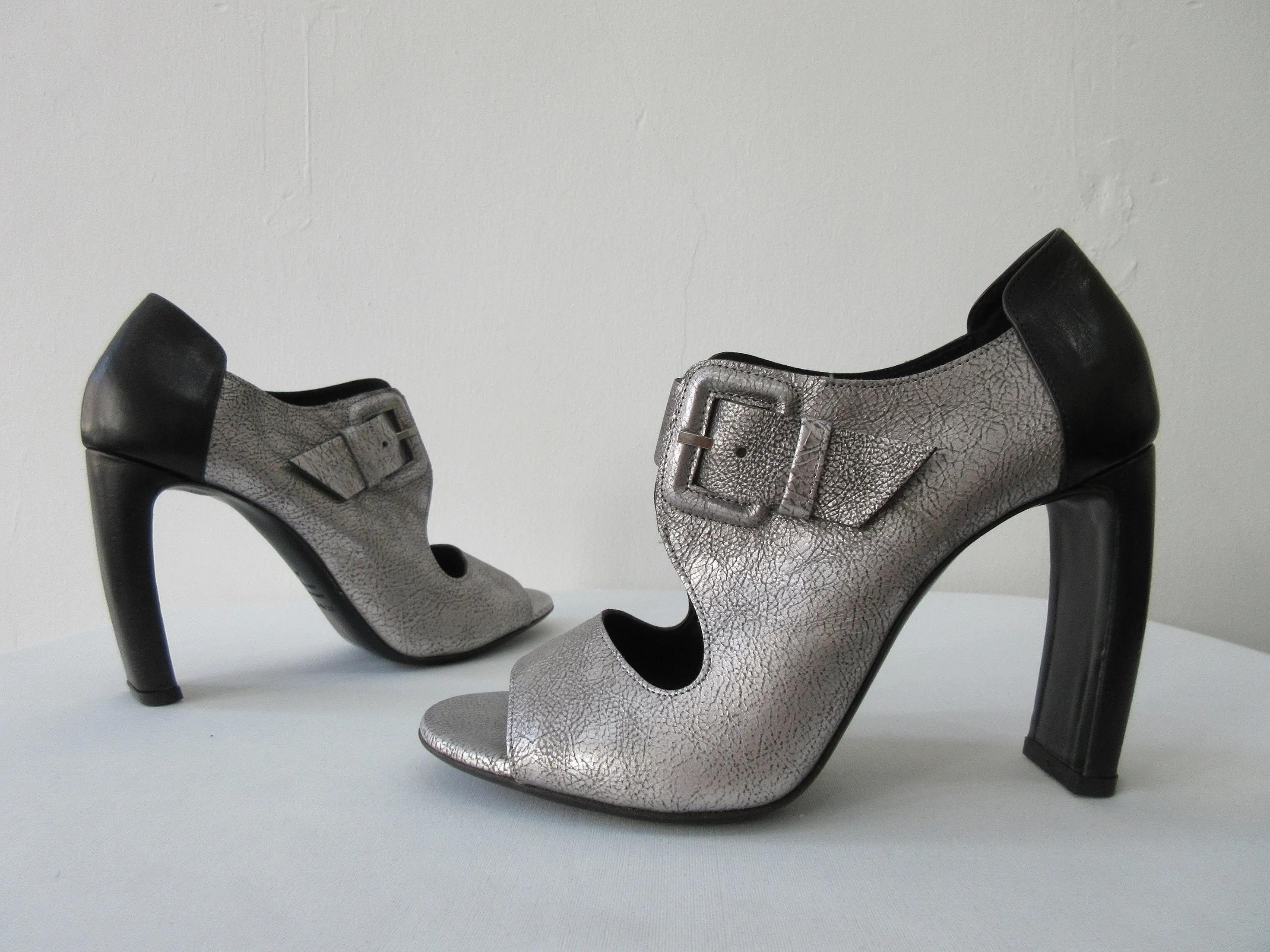 20S04 -Vic Matie Buckled Silver Shoe