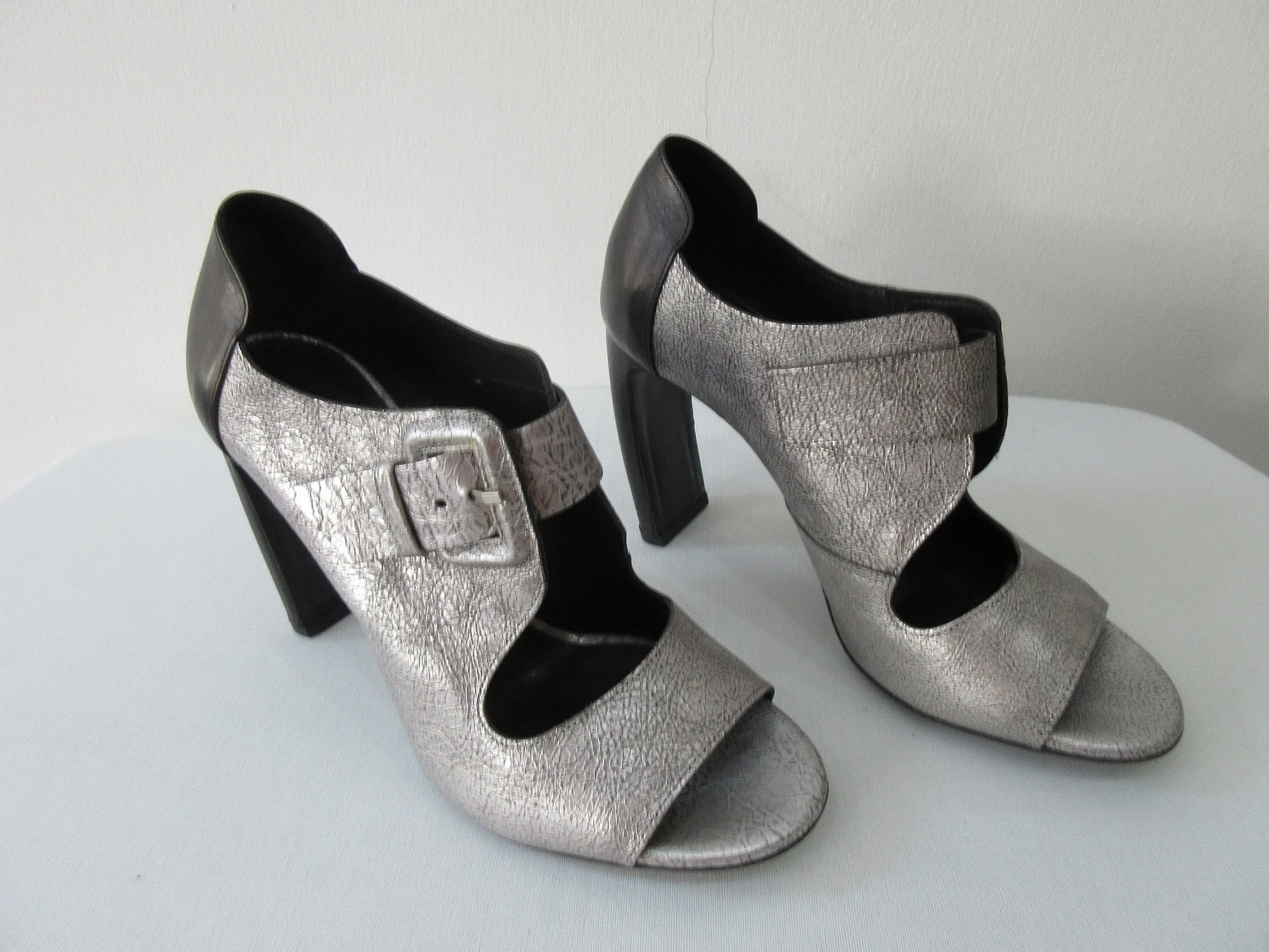 20S04 -Vic Matie Buckled Silver Shoe