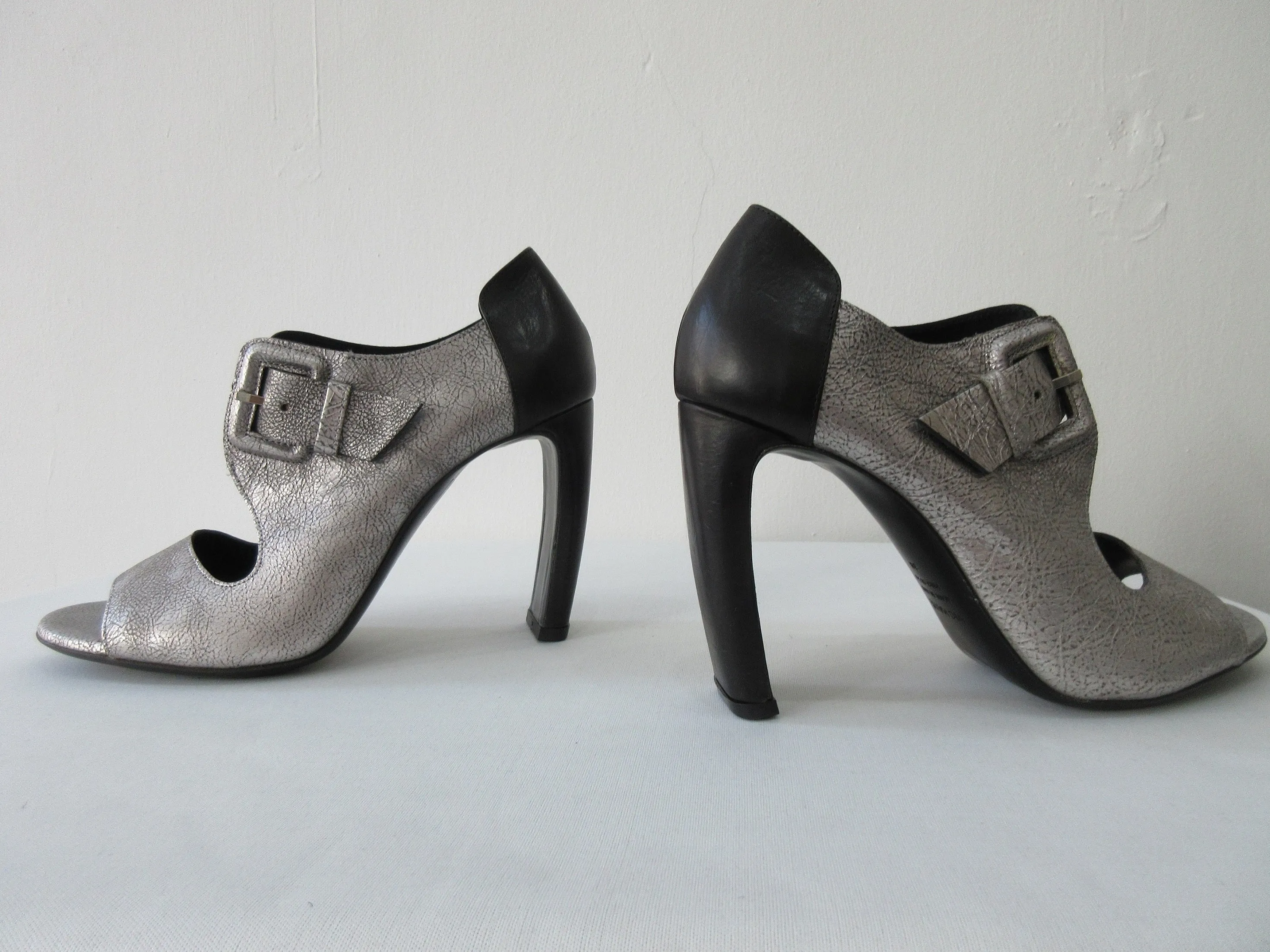 20S04 -Vic Matie Buckled Silver Shoe