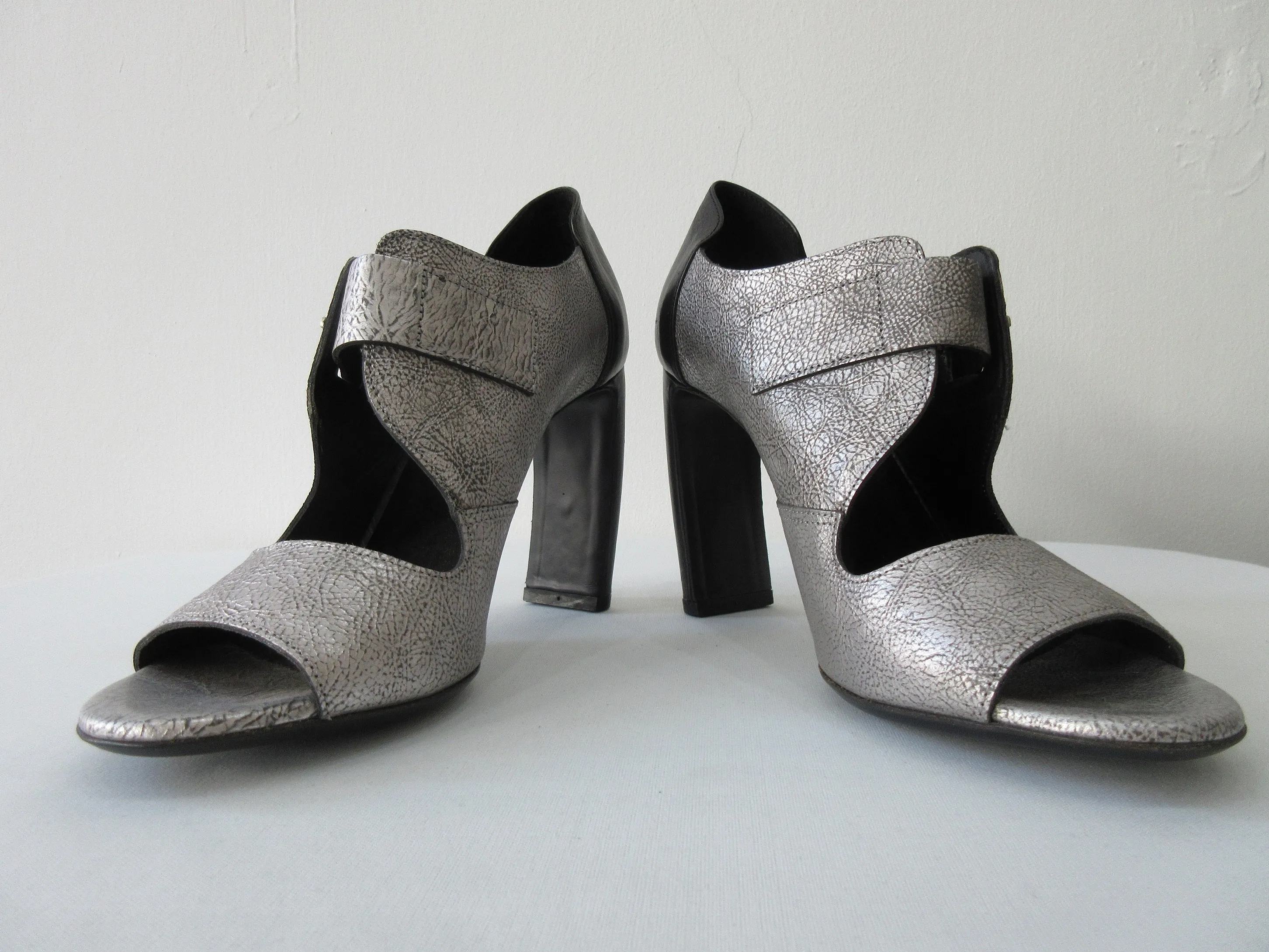 20S04 -Vic Matie Buckled Silver Shoe