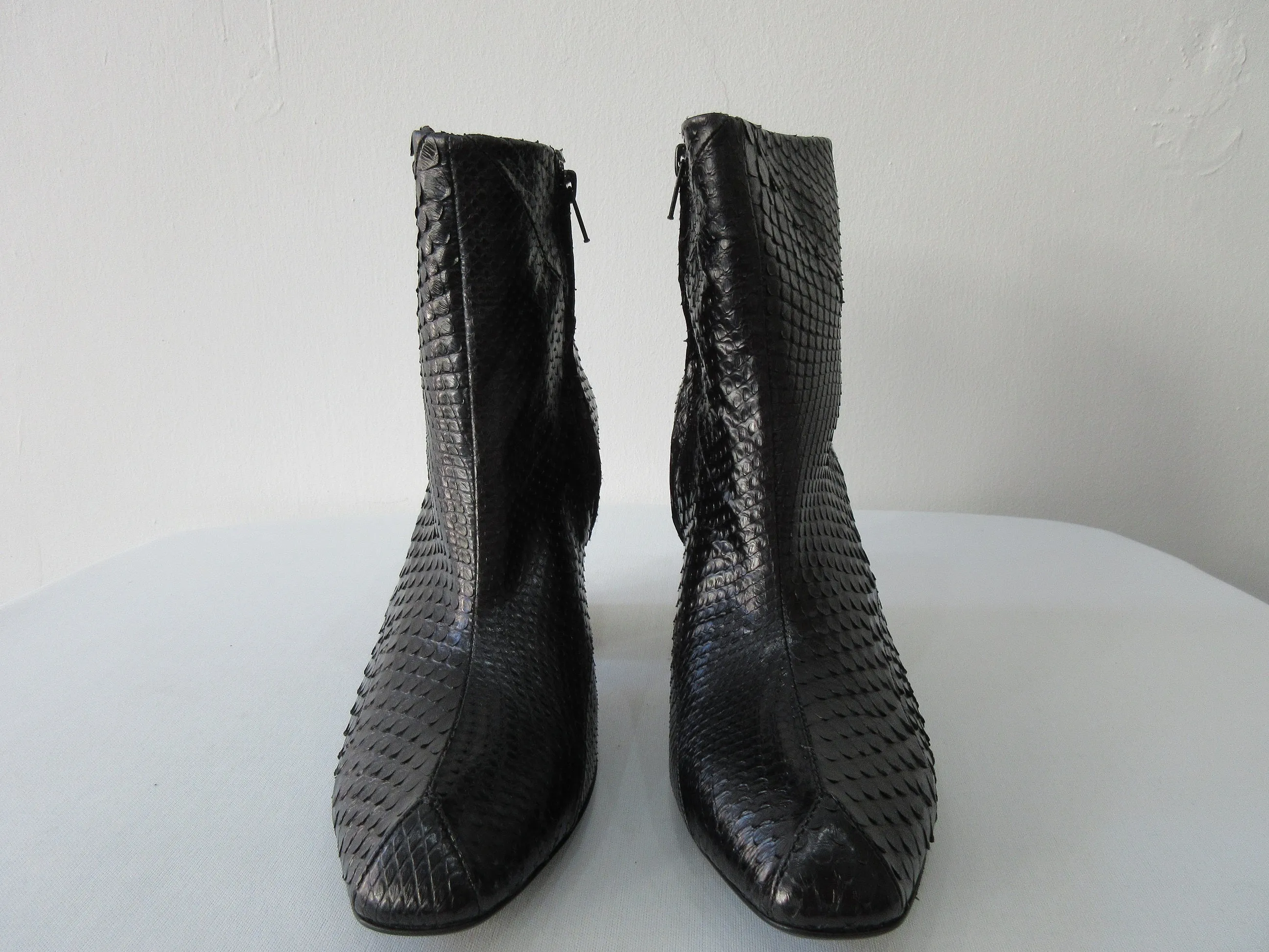 20S07 -Vic Matie Snake Skin Boots