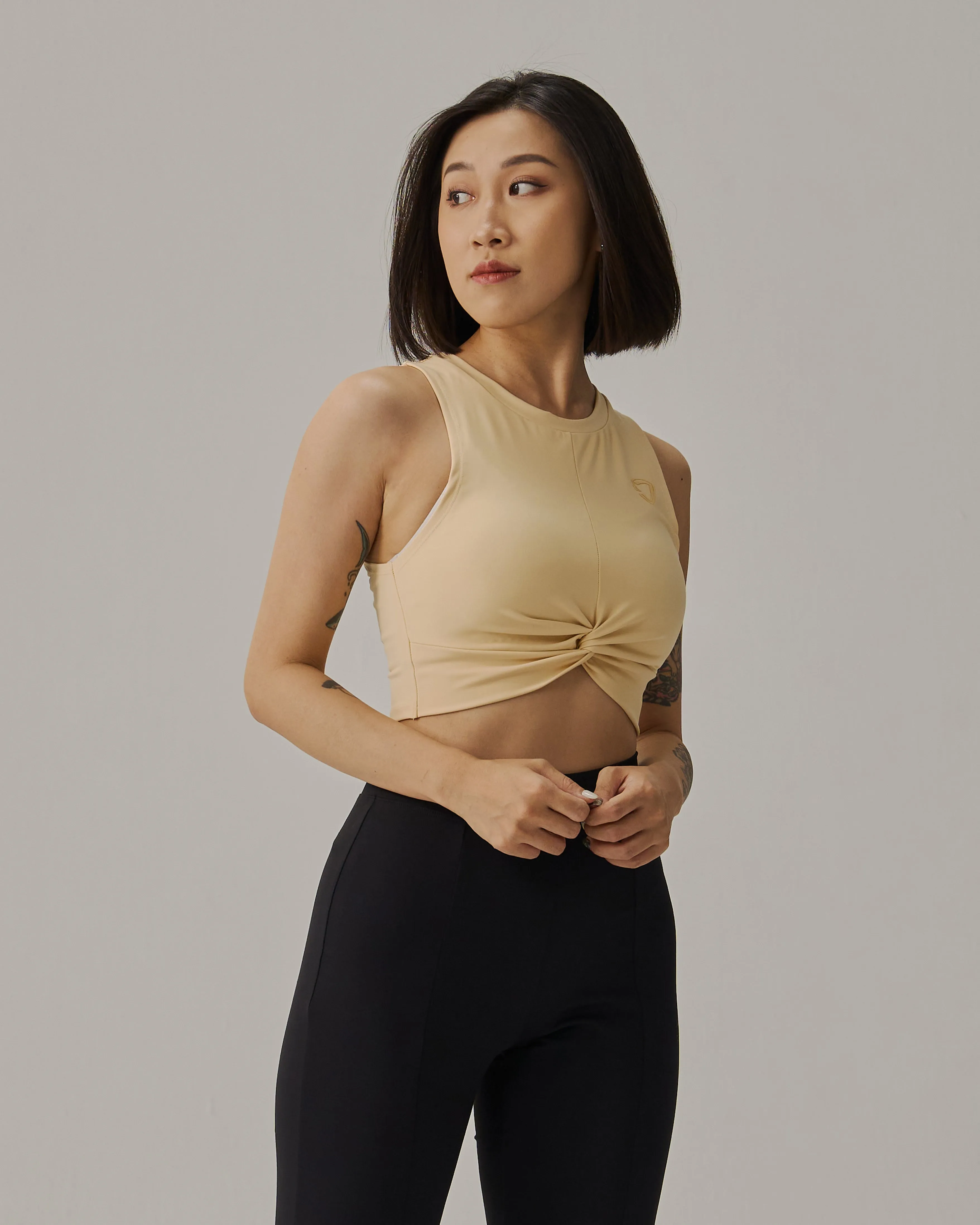 Adapt Twist Hem Crop Tank