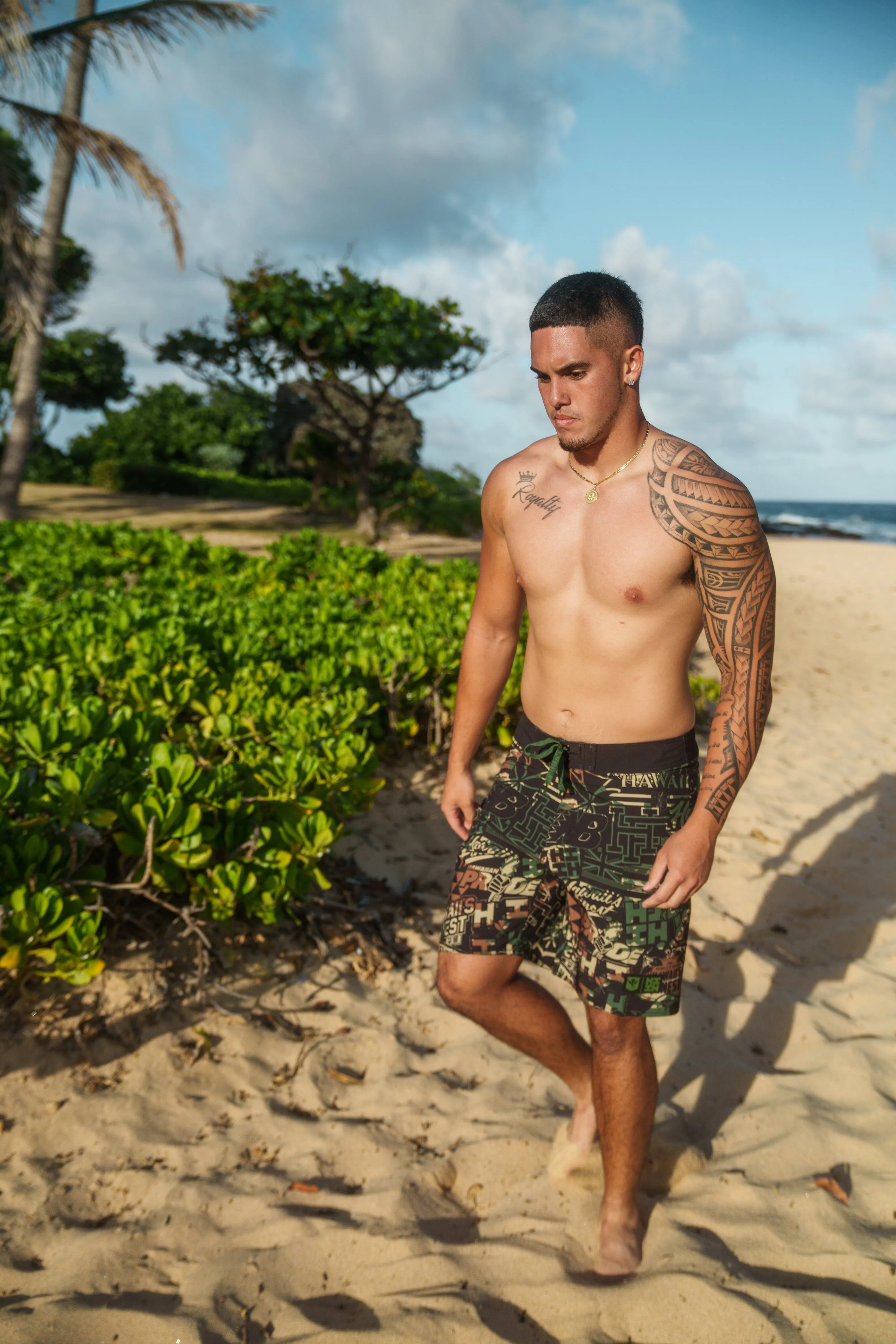 CAMO STICKERBOMB BOARDSHORTS