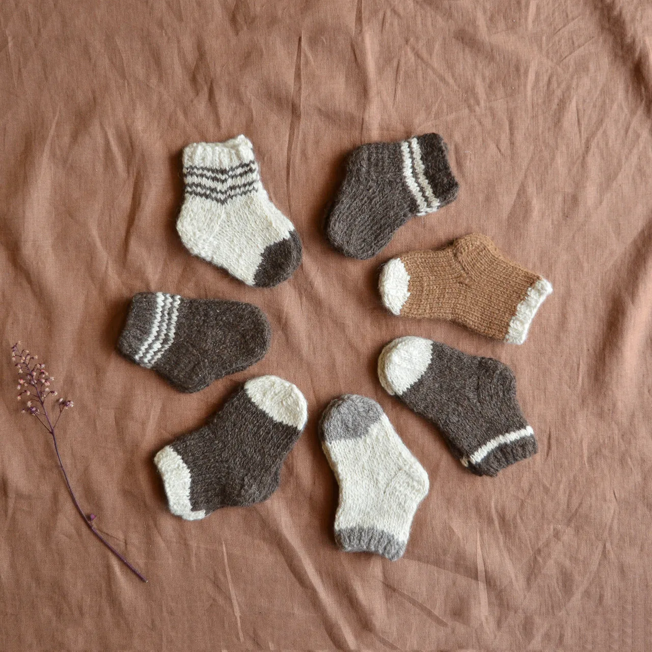 Enkhe's Hand Knitted Baby Socks (newborn-3y)