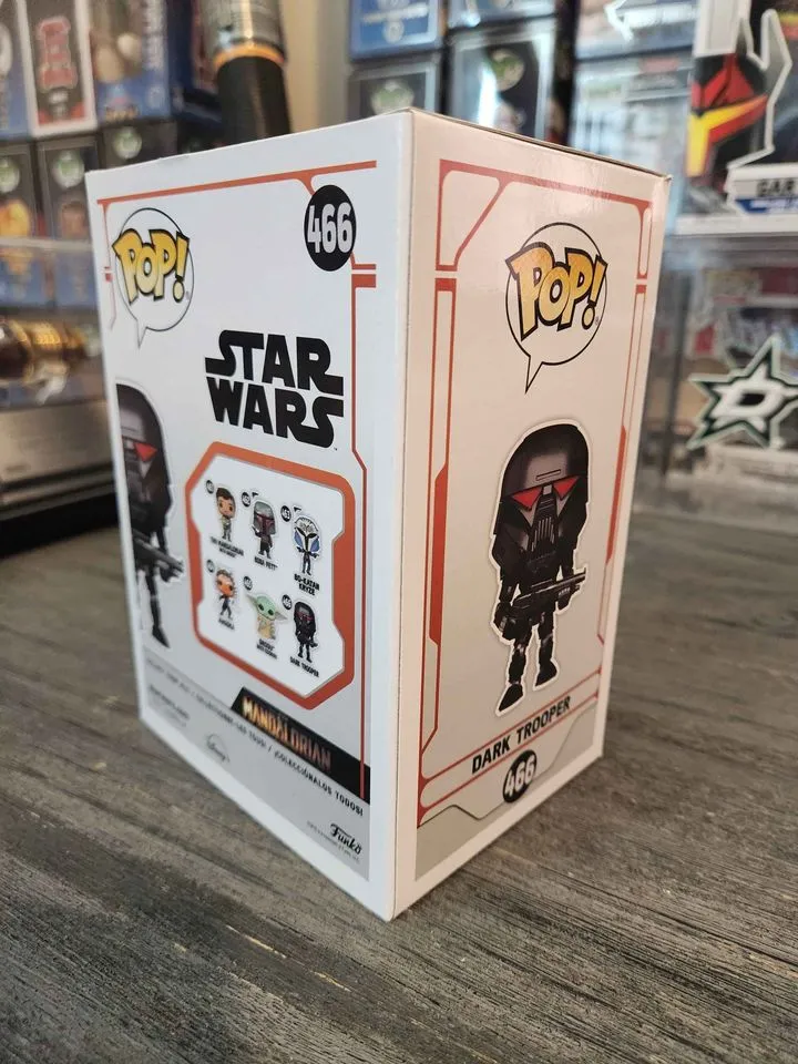 Funko PoP Star Wars The Mandalorian Dark Trooper