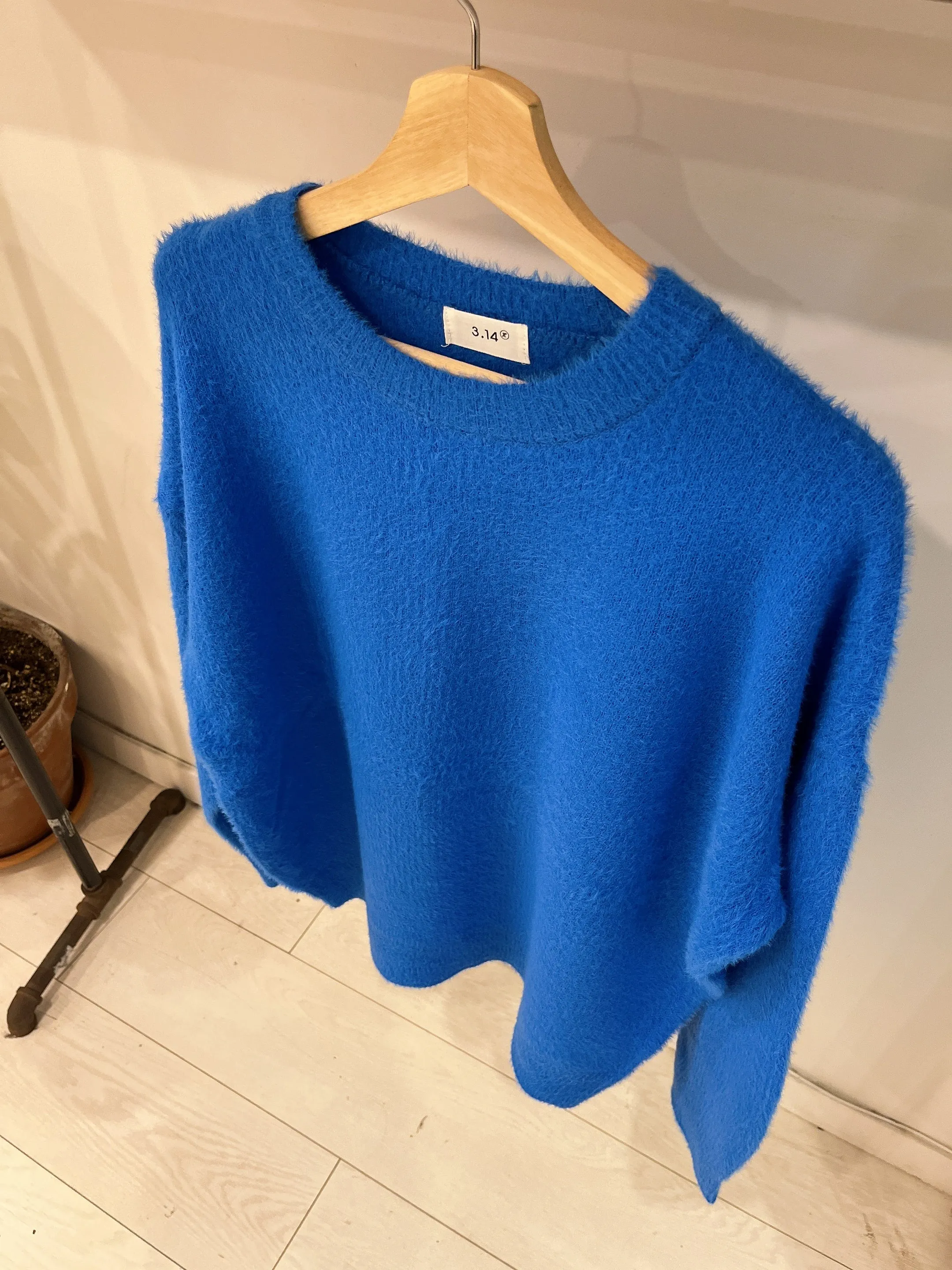 TALBA Fuzzy sweater